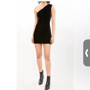 NWT GENERATION LOVE - LUCETTE VELOUR MINI DRESS - BLACK Size Medium $235